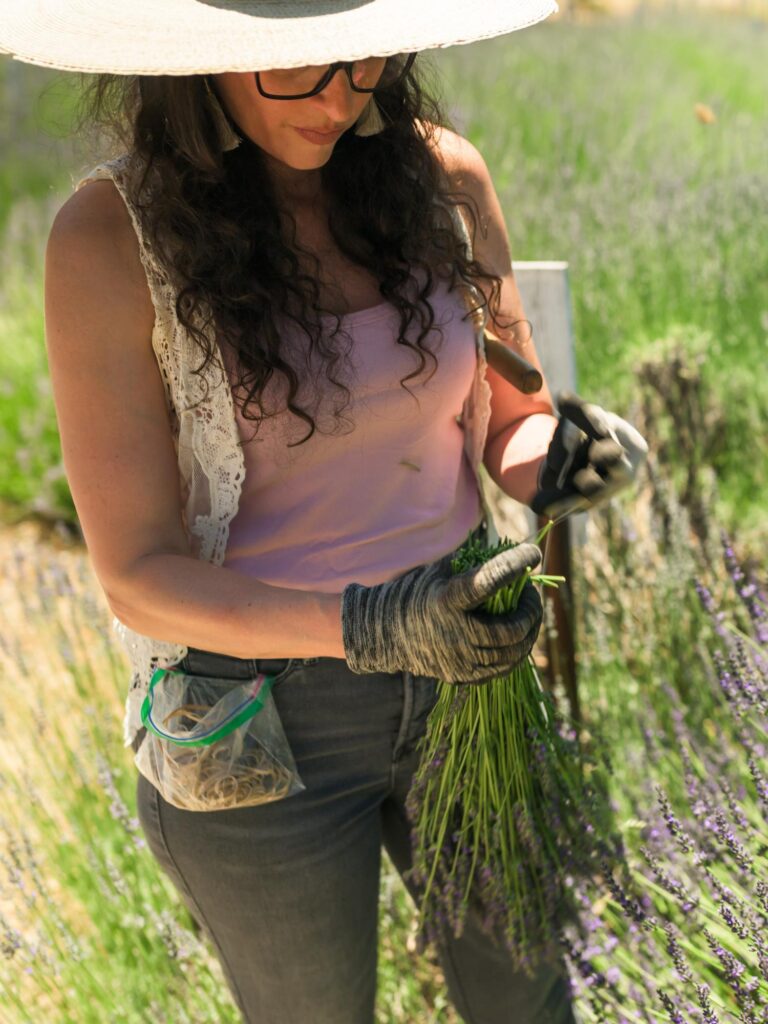 Owner Chen Narens making a bouquet at Lavineyard