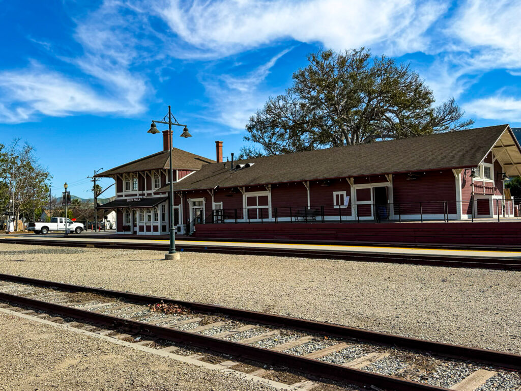 train station in santa paula